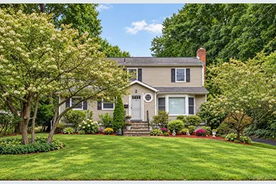 9 Verne Place, Hartsdale, NY 10530 - Photo 1
