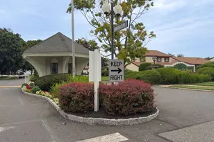 403 Cabot Ct E, Saint James, NY 11780 - Photo 15