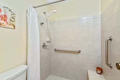 403 Cabot Court E, Saint James, NY 11780 - Photo 13