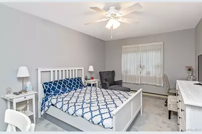 403 Cabot Court E, Saint James, NY 11780 - Photo 11