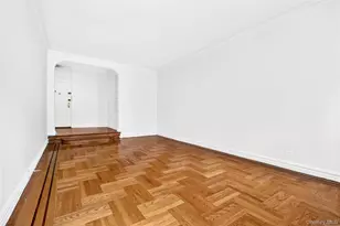 601 Pelham Pkwy N, Bronx, NY 10467 - Photo 17