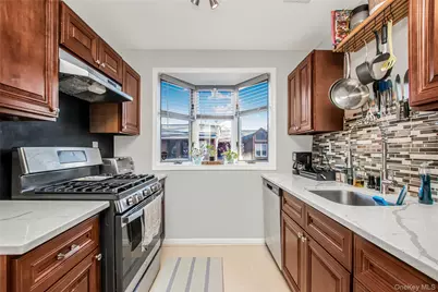 8 Davids Lane, Ossining, NY 10562 - Photo 5