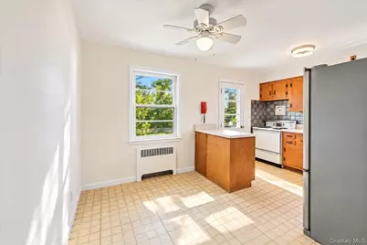 136 Sherman Avenue, Hawthorne, NY 10532 - Photo 5