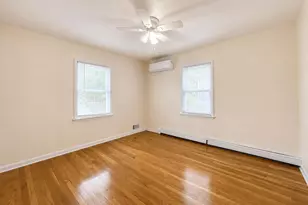 1 Arnold St, Hicksville, NY 11801 - Photo 7