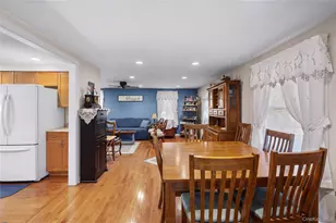73 Ridgewood Ave, Selden, NY 11784 - Photo 7