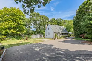 73 Ridgewood Ave, Selden, NY 11784 - Photo 3