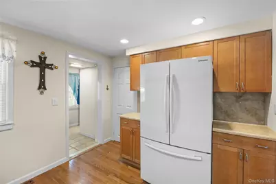 73 Ridgewood Avenue, Selden, NY 11784 - Photo 11