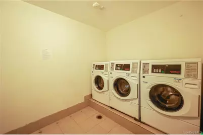 2517 Voorhies Avenue #1C, Brooklyn, NY 11235 - Photo 21