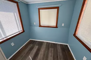 275 Robinson Ave, Newburgh, NY 12550 - Photo 7