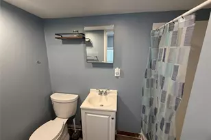 275 Robinson Ave, Newburgh, NY 12550 - Photo 13