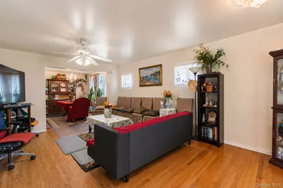9121 110th Street, Richmond Hill, NY 11418 - Photo 3