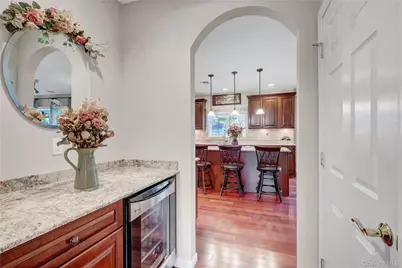 1456 Pine Acres Boulevard, Bay Shore, NY 11706 - Photo 17