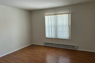 353 Woodbridge Dr, Ridge, NY 11961 - Photo 9