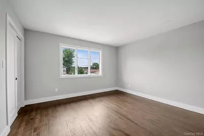 5 Linwood Road N, Port Washington, NY 11050 - Photo 7