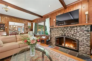 2064 N Country Rd, Wading River, NY 11792 - Photo 9