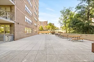 555 Kappock St, Bronx, NY 10463 - Photo 37