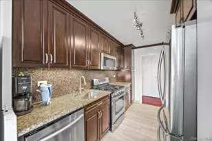 555 Kappock St, Bronx, NY 10463 - Photo 11