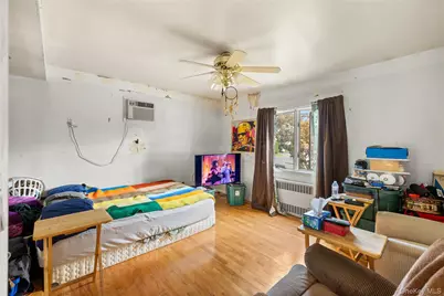 947 N Park Avenue, Massapequa, NY 11758 - Photo 9