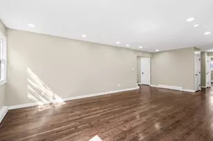 9 Honeysuckle, Kings Park, NY 11754 - Photo 7