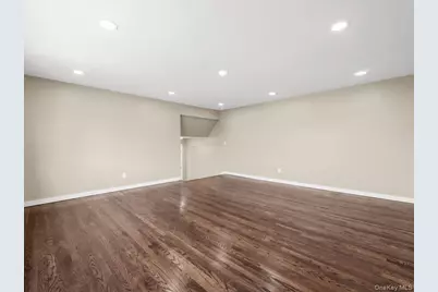 9 Honeysuckle, Kings Park, NY 11754 - Photo 5