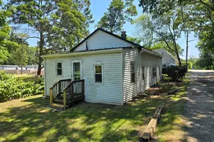 29 Bell Ave, Aquebogue, NY 11931 - Photo 15