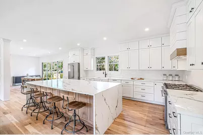 3 Vail Avenue, East Quogue, NY 11942 - Photo 11