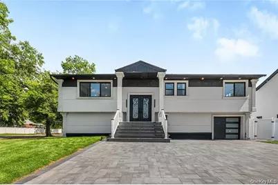 274 Central Park Road, Plainview, NY 11803 - Photo 1