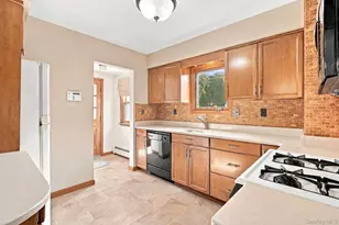 8 Lancaster Ave, Montrose, NY 10548 - Photo 11