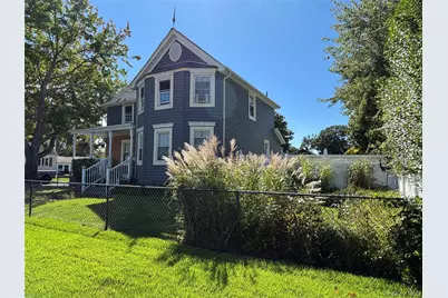 197 S 7th Street, Lindenhurst, NY 11757 - Photo 31