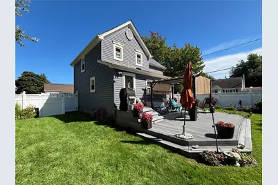 197 S 7th Street, Lindenhurst, NY 11757 - Photo 23