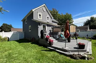 197 S 7th St, Lindenhurst, NY 11757 - Photo 23