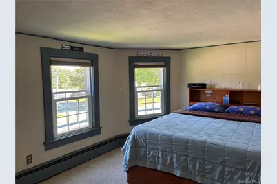 197 S 7th Street, Lindenhurst, NY 11757 - Photo 17