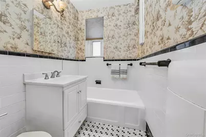 118-11 84 Avenue #406, Kew Gardens, NY 11415 - Photo 13