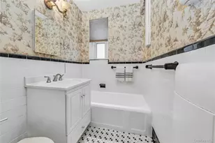118-11 84th Ave, Kew Gardens, NY 11415 - Photo 13