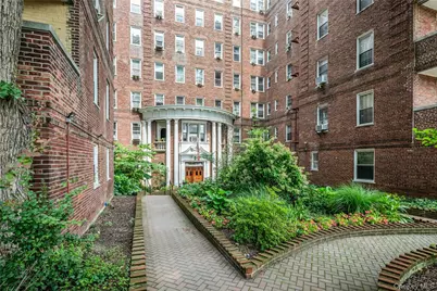 118-11 84 Avenue #406, Kew Gardens, NY 11415 - Photo 17