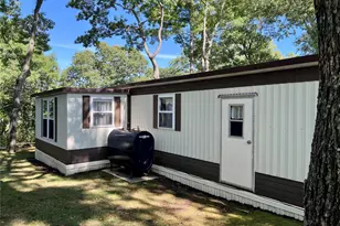 433 Mill Rd, Calverton, NY 11933 - Photo 37