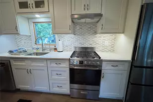 433 Mill Rd, Calverton, NY 11933 - Photo 17
