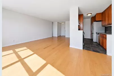 555 Kappock Street #25T, Bronx, NY 10463 - Photo 5