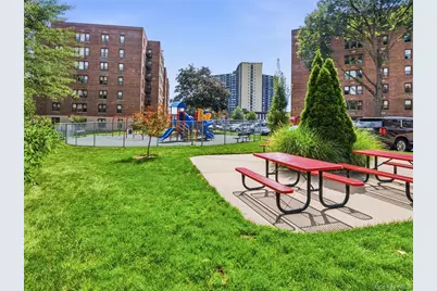 1850 211th Street #1J, Bayside, NY 11360 - Photo 23