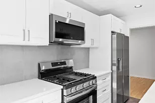 18-50 211th St, Bayside, NY 11360 - Photo 33