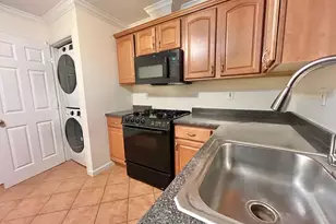 153 Montgomery Ave, Scarsdale, NY 10583 - Photo 3