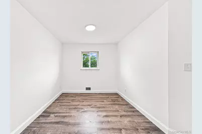 152 Alkier Street, Brentwood, NY 11717 - Photo 15
