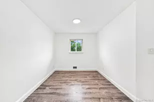 152 Alkier St, Brentwood, NY 11717 - Photo 15