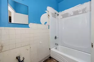 367 Liberty St, Newburgh, NY 12550 - Photo 13