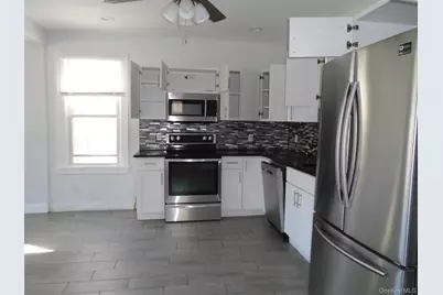 27 Starks Place #Fl. 1, Lynbrook, NY 11563 - Photo 5