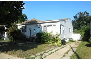 121-37 237th St, Rosedale, NY 11422 - Photo 5
