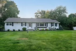 4 Pheasant Dr, West Nyack, NY 10994 - Photo 3