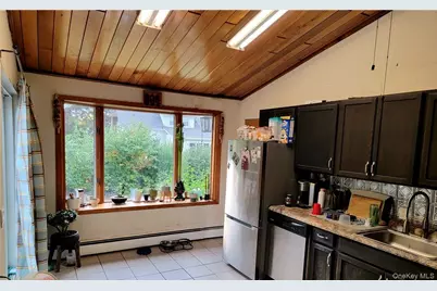 3255 Chelsey Street, Mohegan Lake, NY 10547 - Photo 7