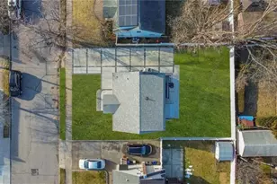 253 Meyer Ave, Valley Stream, NY 11580 - Photo 3