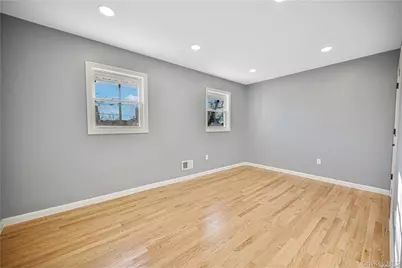 253 Meyer Avenue, Valley Stream, NY 11580 - Photo 15